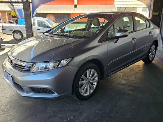 HONDA CIVIC 1.8 LXL 16V FLEX 4P AUTOMÁTICO HONDA CIVIC 1.8 LXL 16V FLEX 4P AUTOMÁTICO